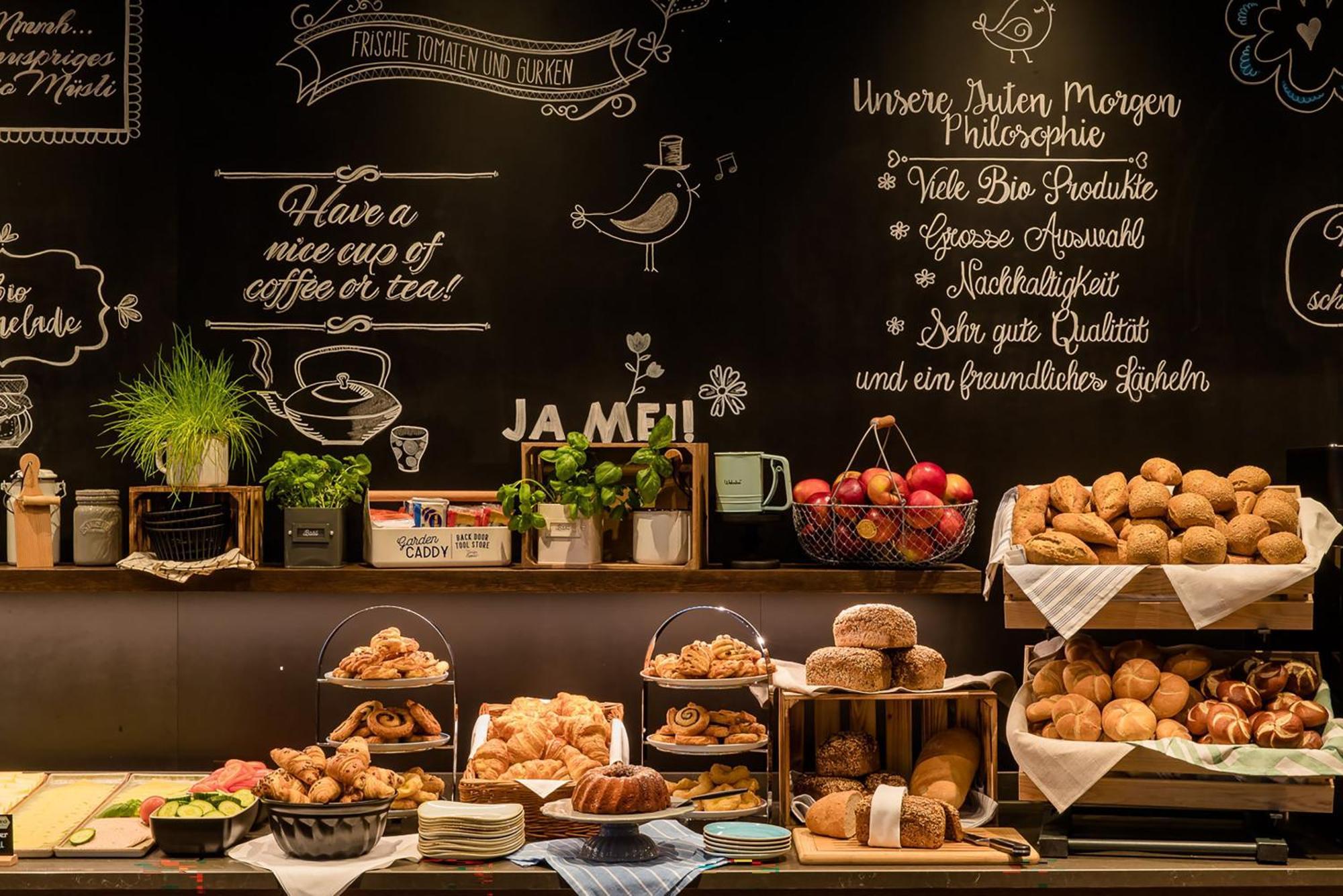 Motel One Hamburg-Altona Экстерьер фото
