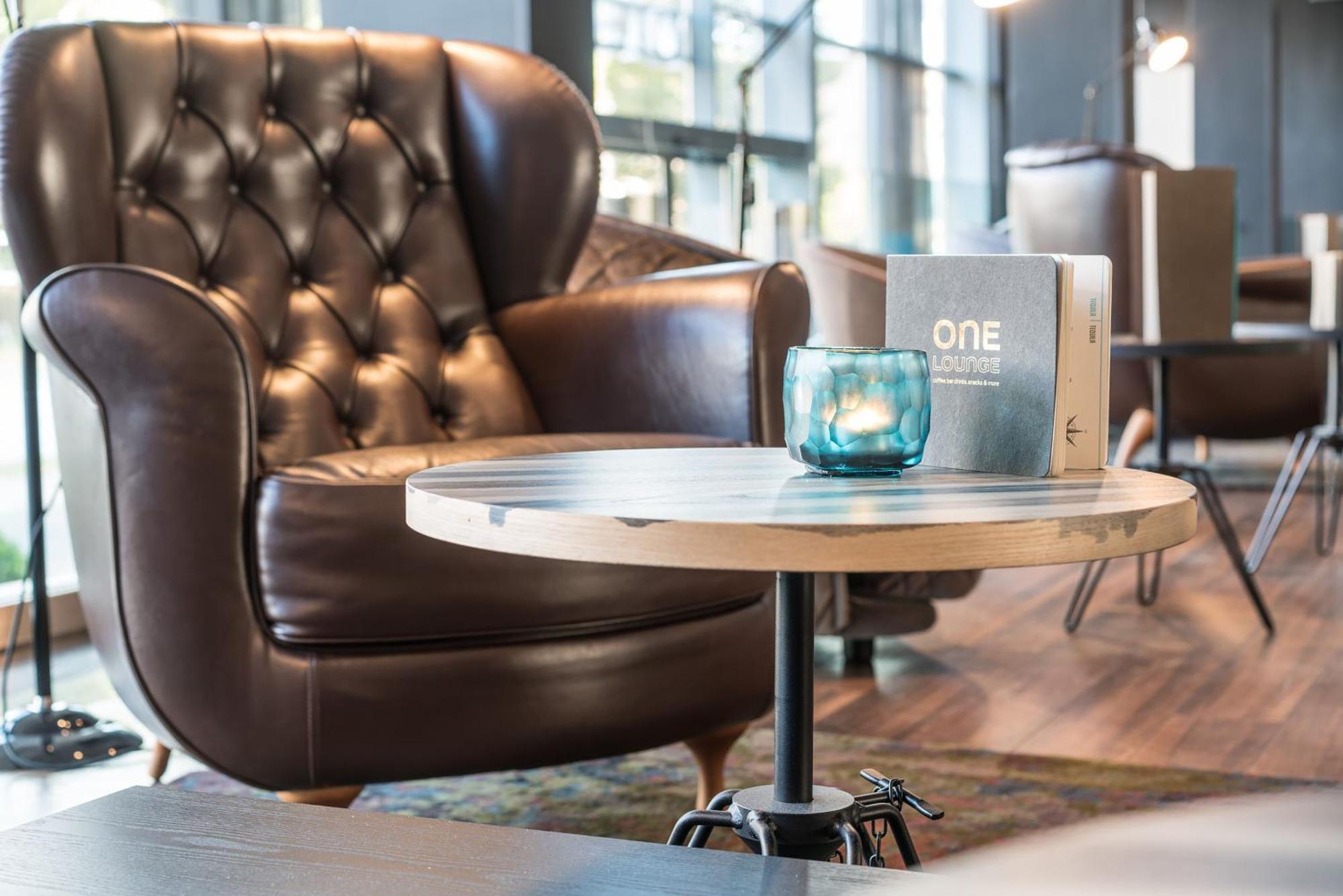 Motel One Hamburg-Altona Экстерьер фото