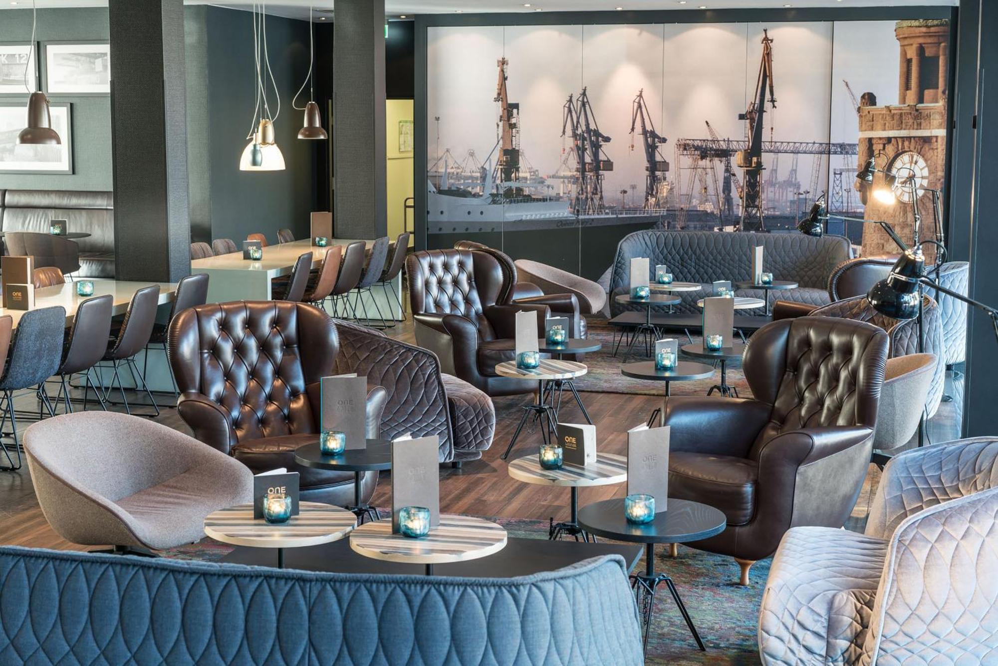 Motel One Hamburg-Altona Экстерьер фото